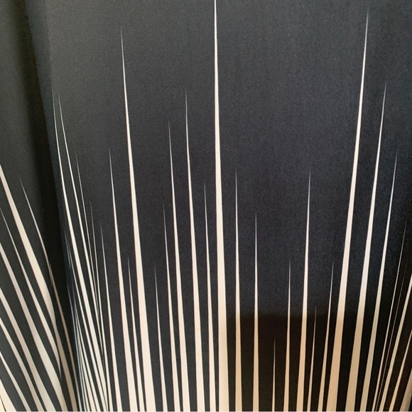 Lilly stretch top new with tags - Picture 10 of 11